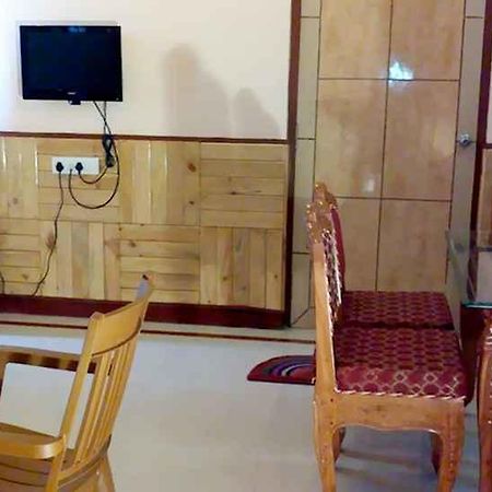 Hotel Dream Land Phulabāni Kültér fotó